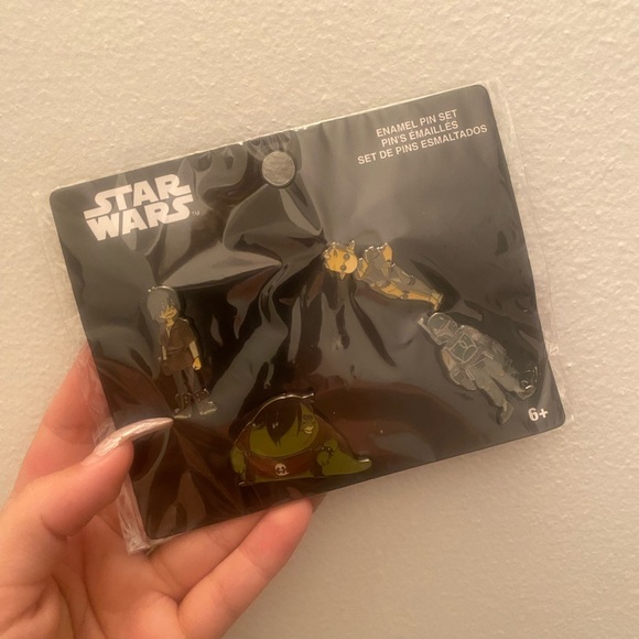 Star Wars Pin Set - Picture 2 of 4